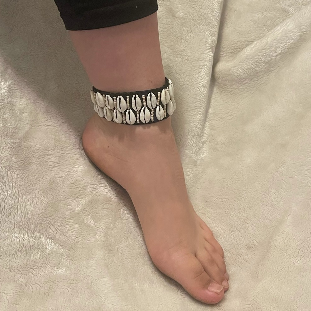 Beautiful Beaded Seashell Anklet